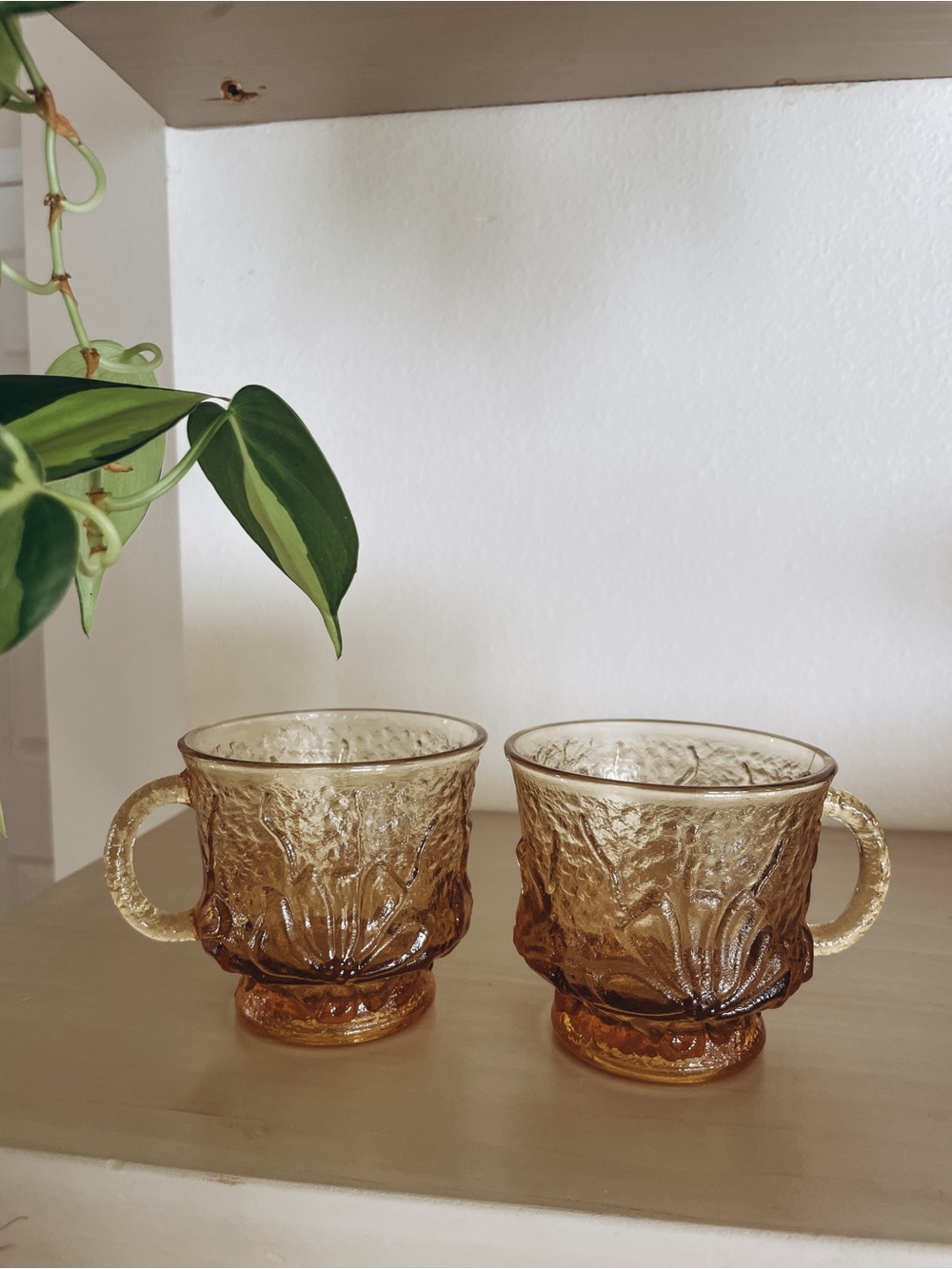 Vintage Anchor Hocking Rainflower Amber Glass Punch Cups